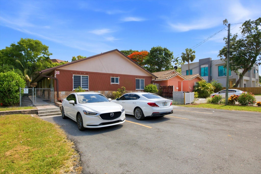 Photo of 1786 SW 22nd Street #1, Fort Lauderdale, FL 33315 (MLS # B26041314)
