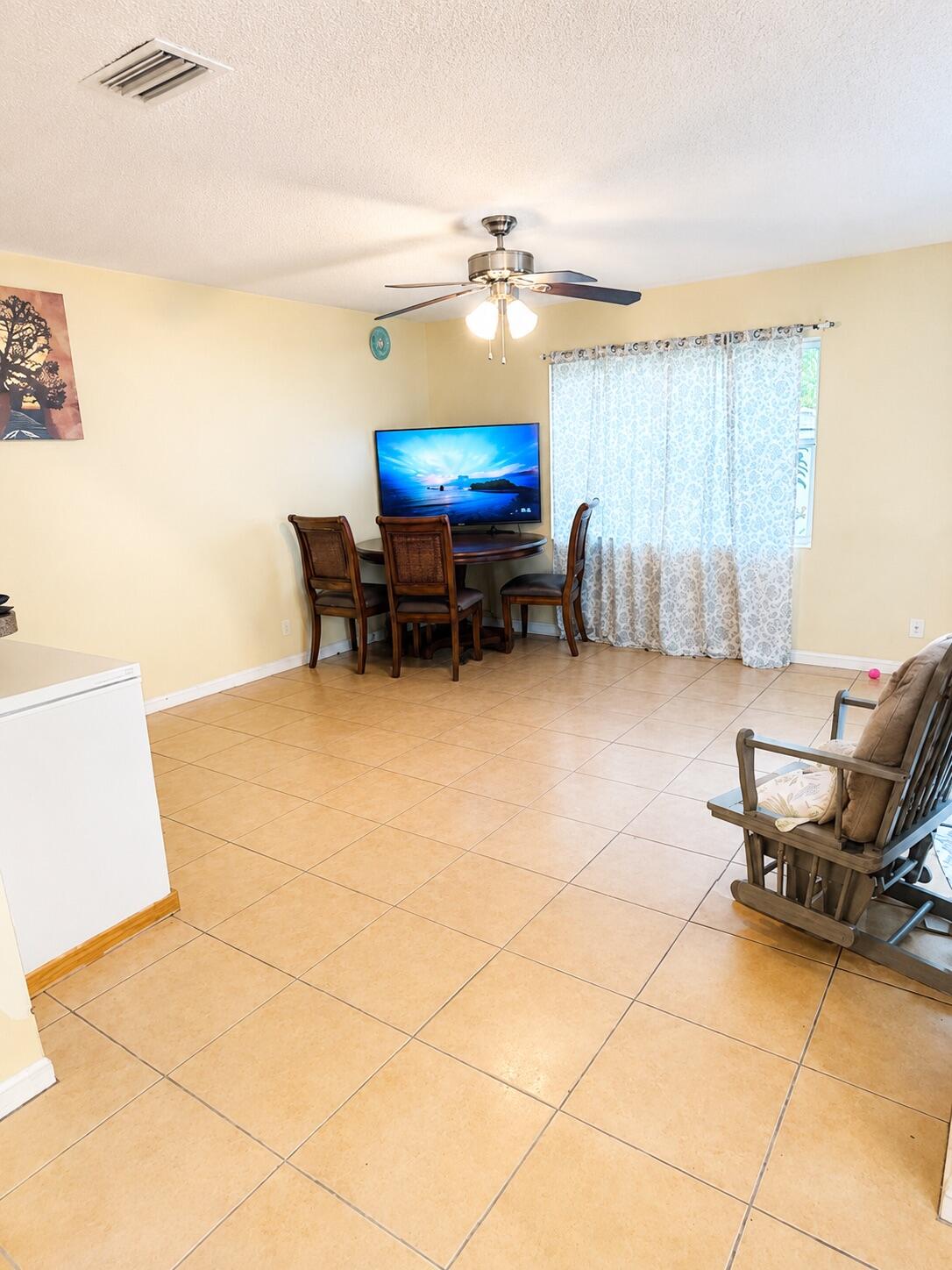 3331 Commodore Court