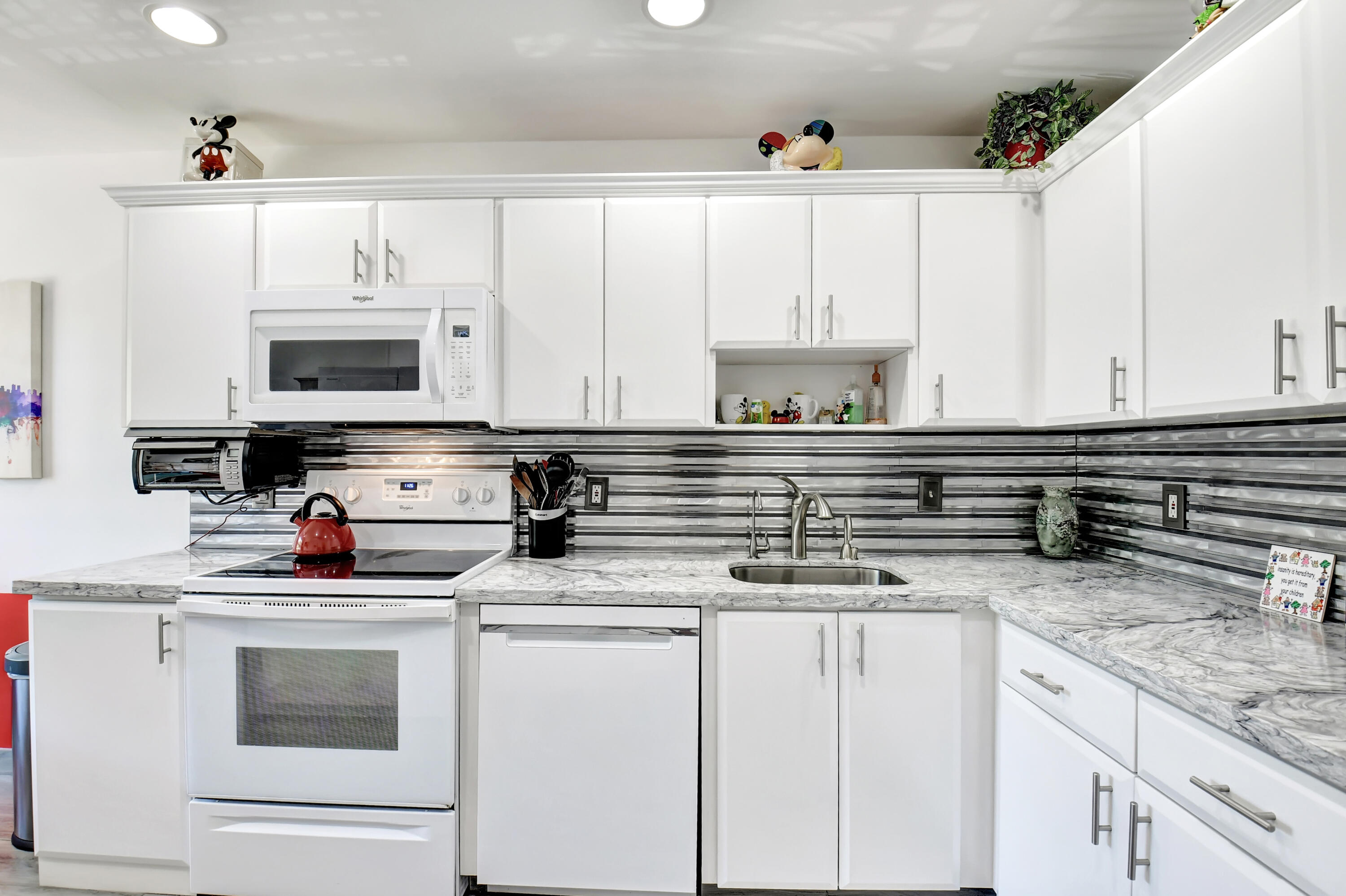 STRATFORD AT HUNTERS RUN CONDO - Residential