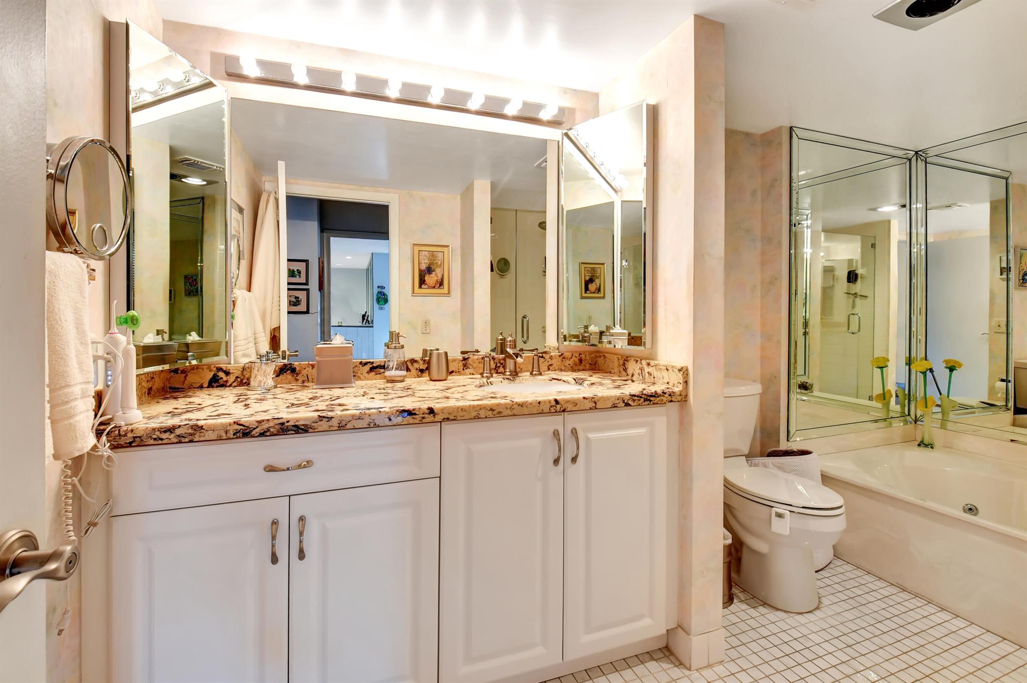 STRATFORD AT HUNTERS RUN - Residential