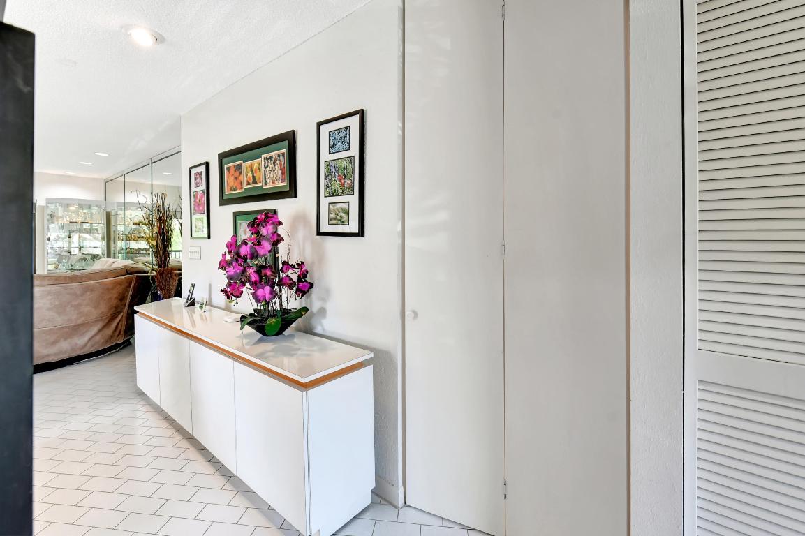 STRATFORD AT HUNTERS RUN CONDO - Residential