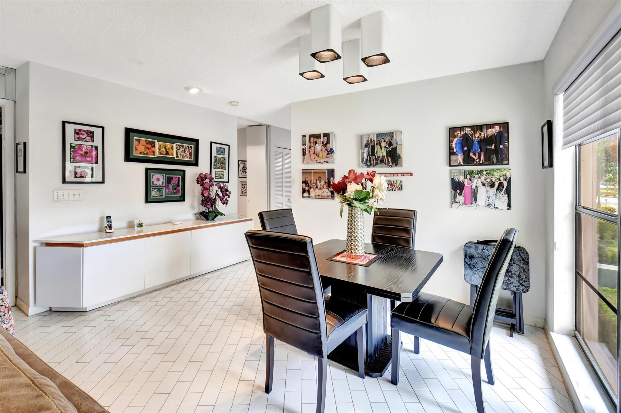 STRATFORD AT HUNTERS RUN - Residential