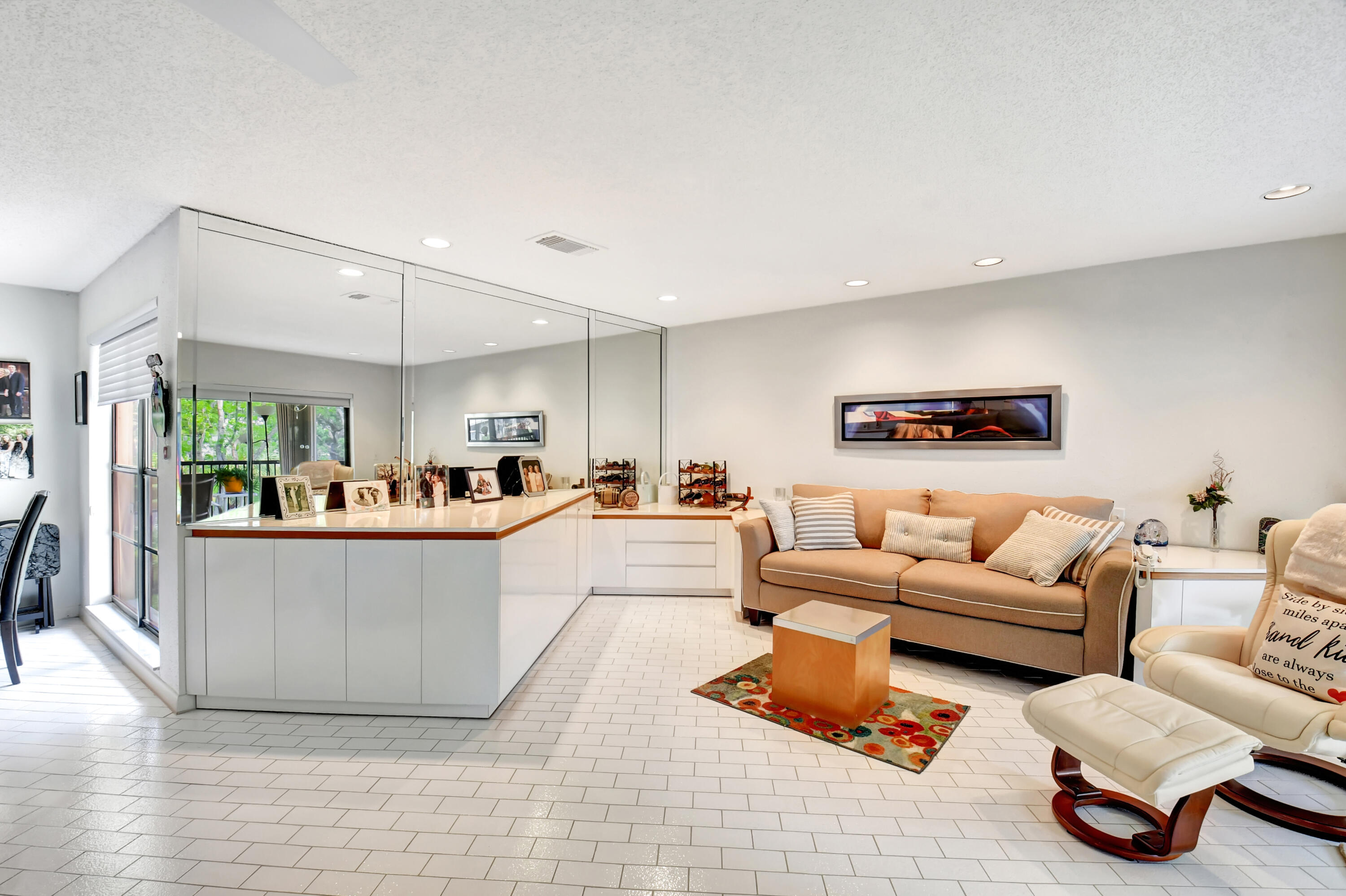 STRATFORD AT HUNTERS RUN CONDO - Residential