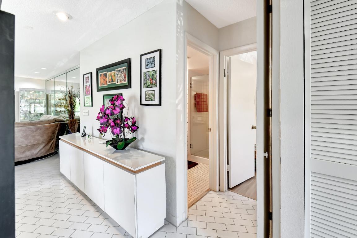 STRATFORD AT HUNTERS RUN CONDO - Residential