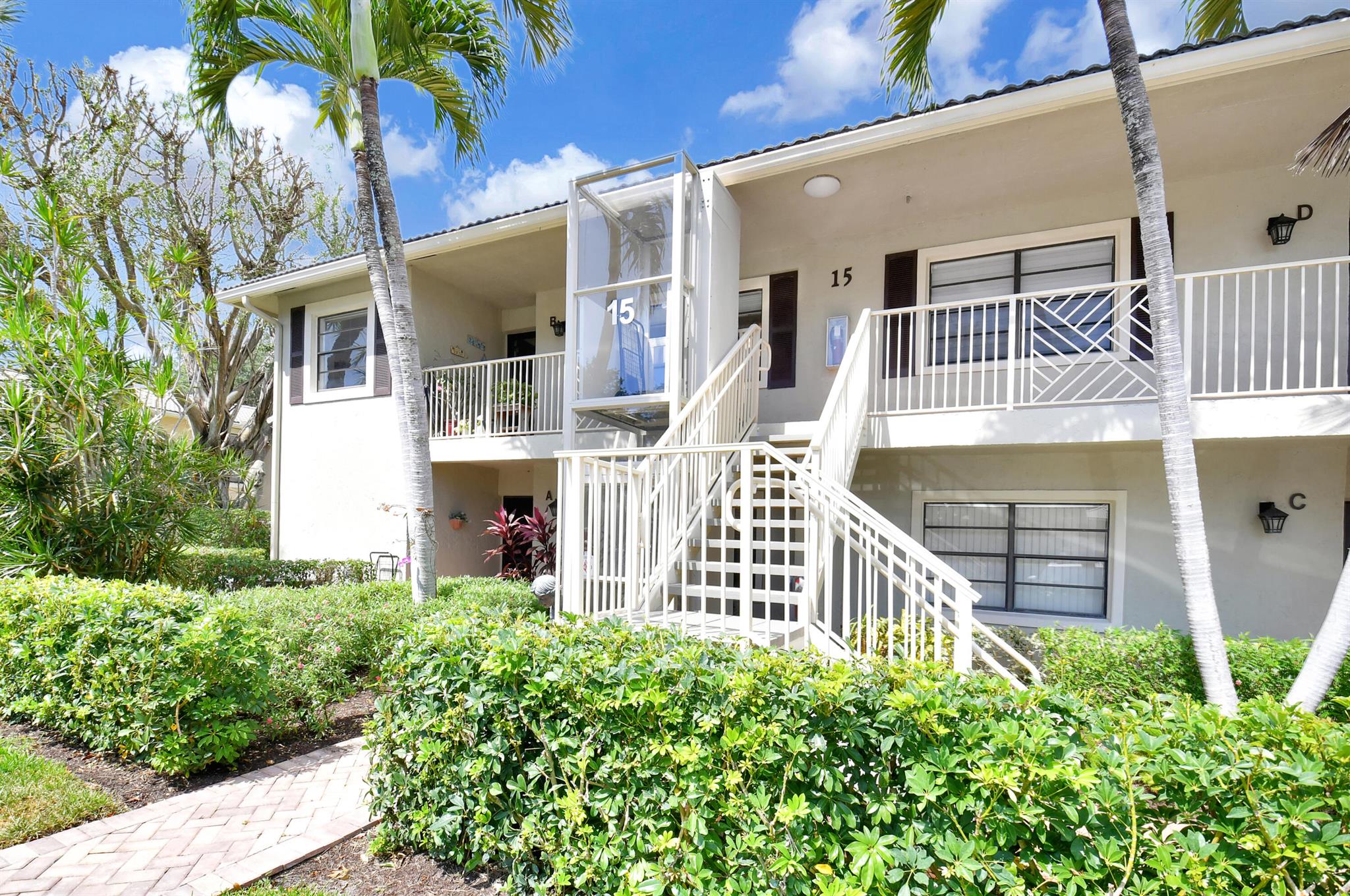 View photos, virtual tours, details... 15 Stratford Drive B