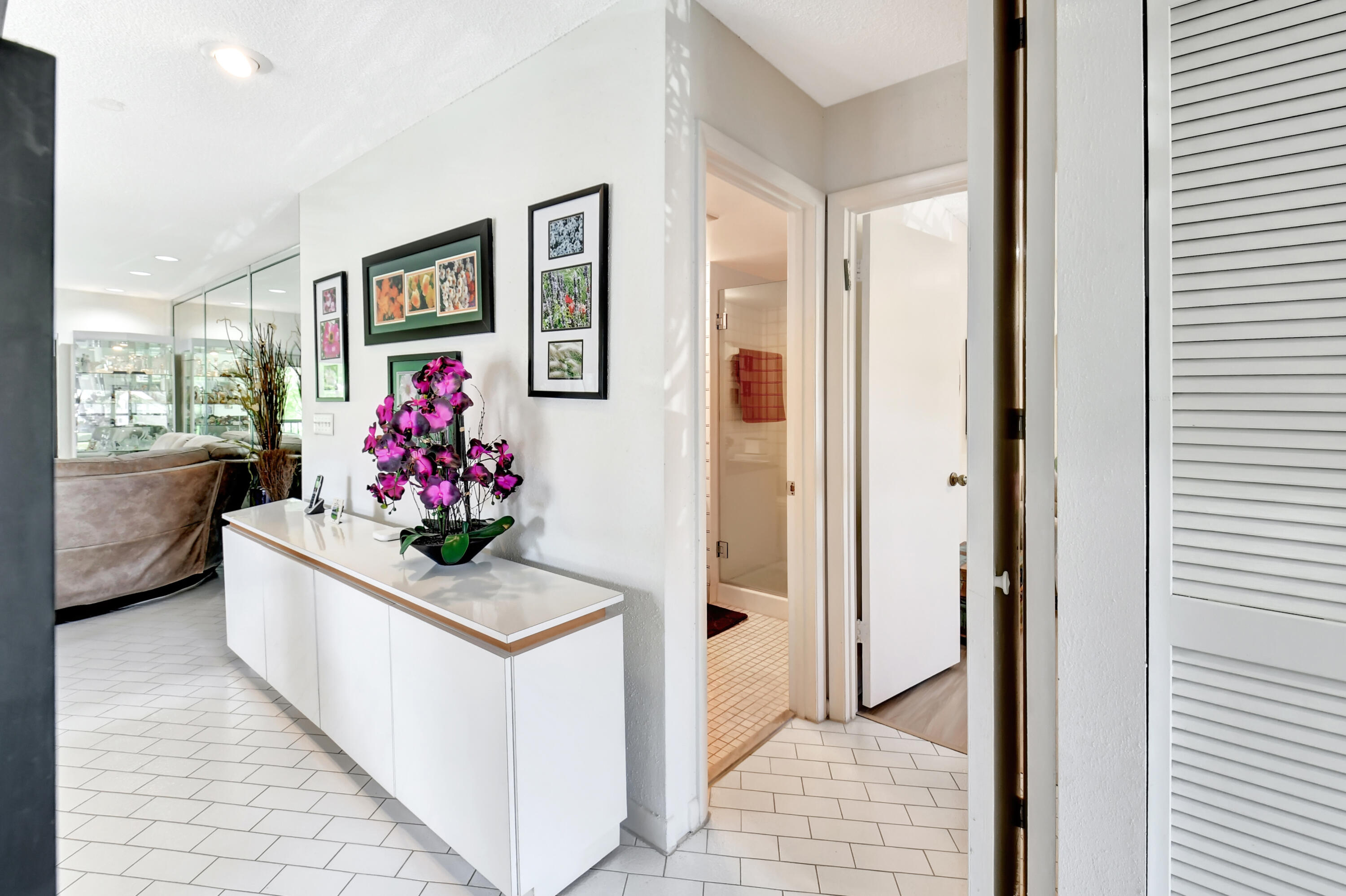 STRATFORD AT HUNTERS RUN CONDO - Residential