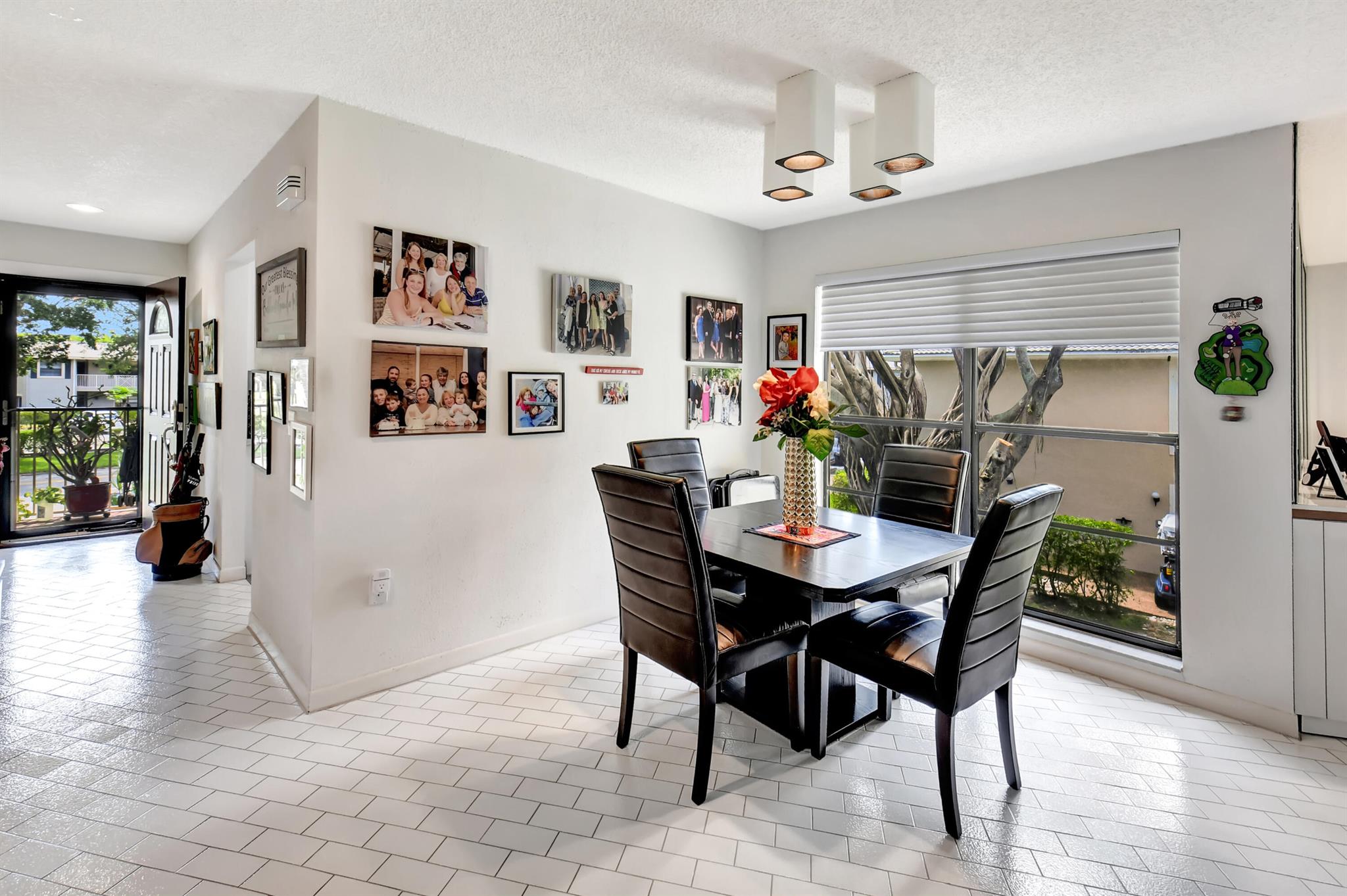 STRATFORD AT HUNTERS RUN - Residential