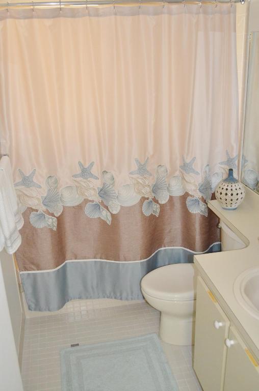 CYPRESS CONDO - Residential