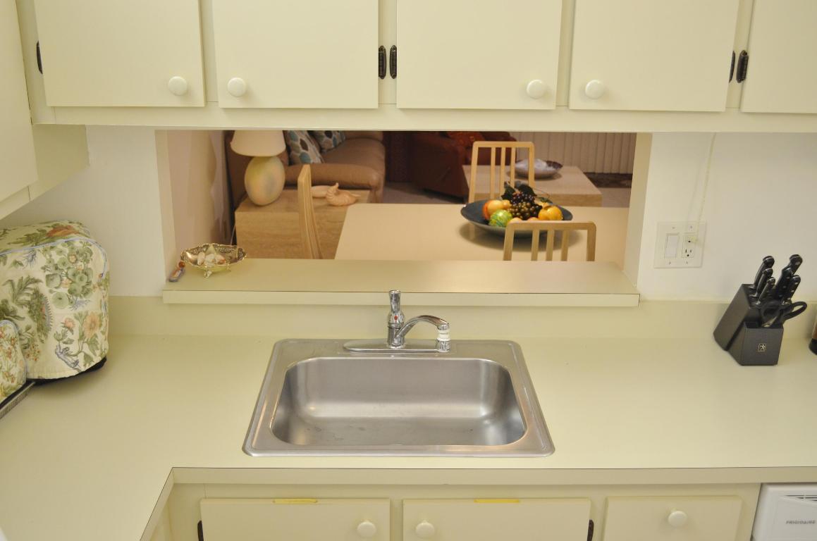 CYPRESS CONDO - Residential