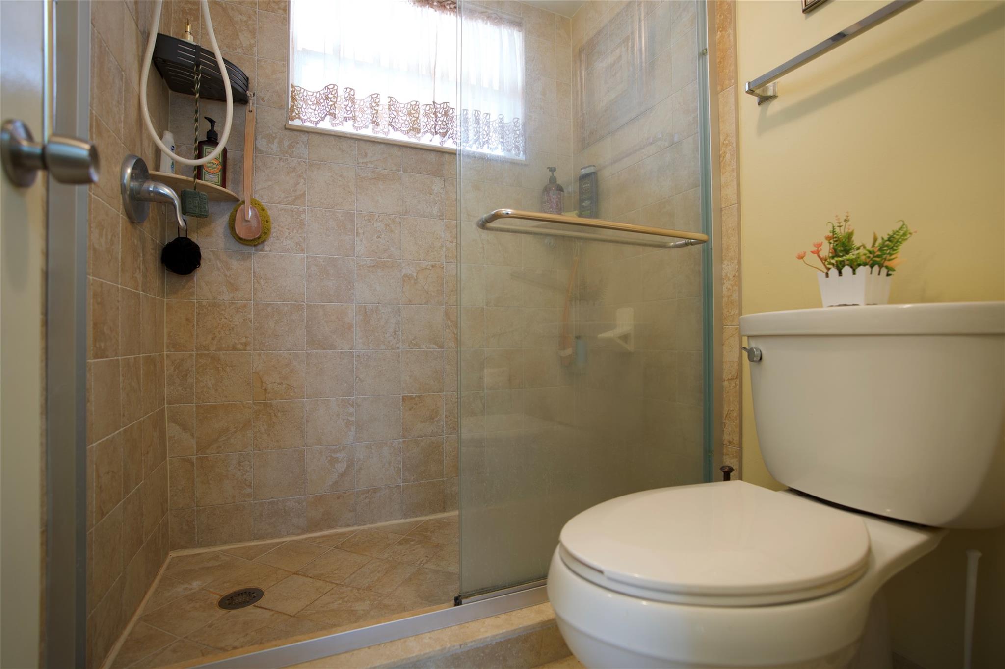 Royal Park Gardens - Residential