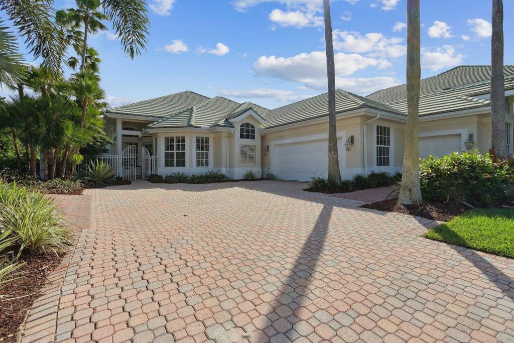 Photo of 7000 SE Lakeview Terrace, Stuart, FL 34996 (MLS # R11156487)