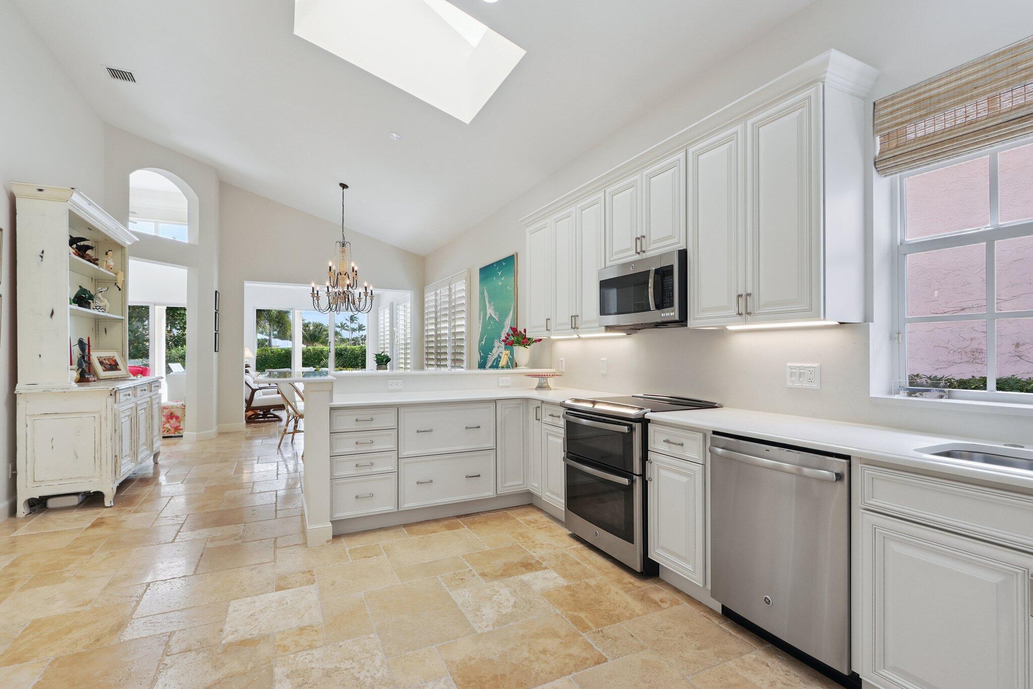 SAILFISH POINT - Residential