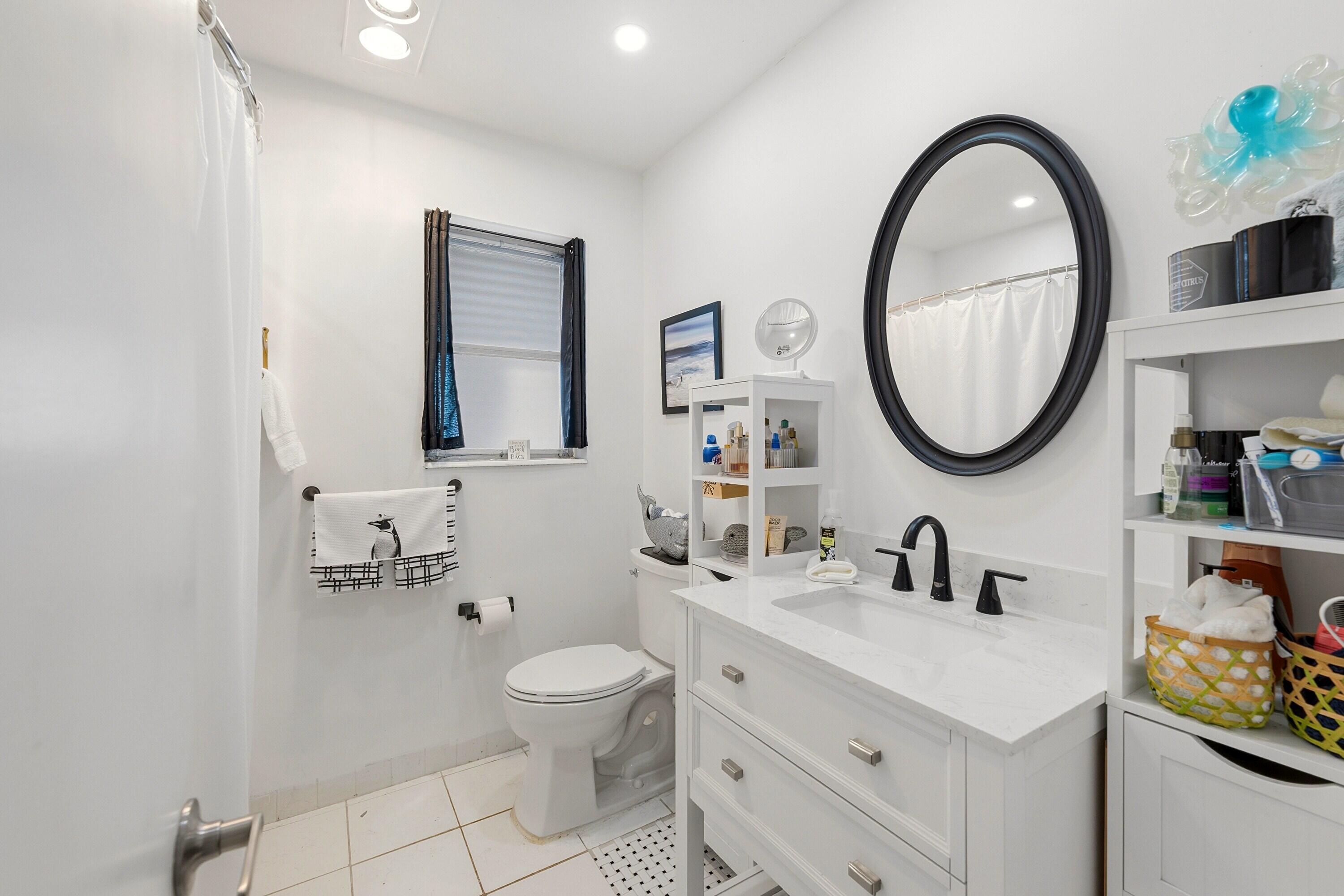 IMPERIAL POINT 2 SEC - Residential