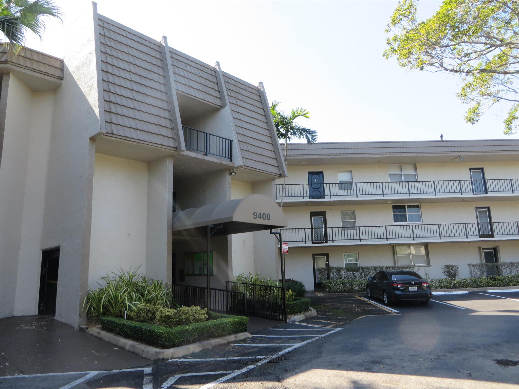 Welcome to the desirable community of Lime Bay. Located on the first floor, 2 bedroom and 2 bathroom with a side view of a wide canal. Located in the City of Tamarac. Many areas are updated and remodeled. Many amenities are available such as pool, tennis court, playroom ,etc. close to laundry room. Close to highways, shopping and restaurants.