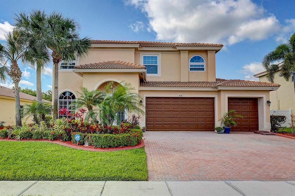 Photo of 4114 Worlington Terrace, Fort Pierce, FL 34947 (MLS # R10711788)