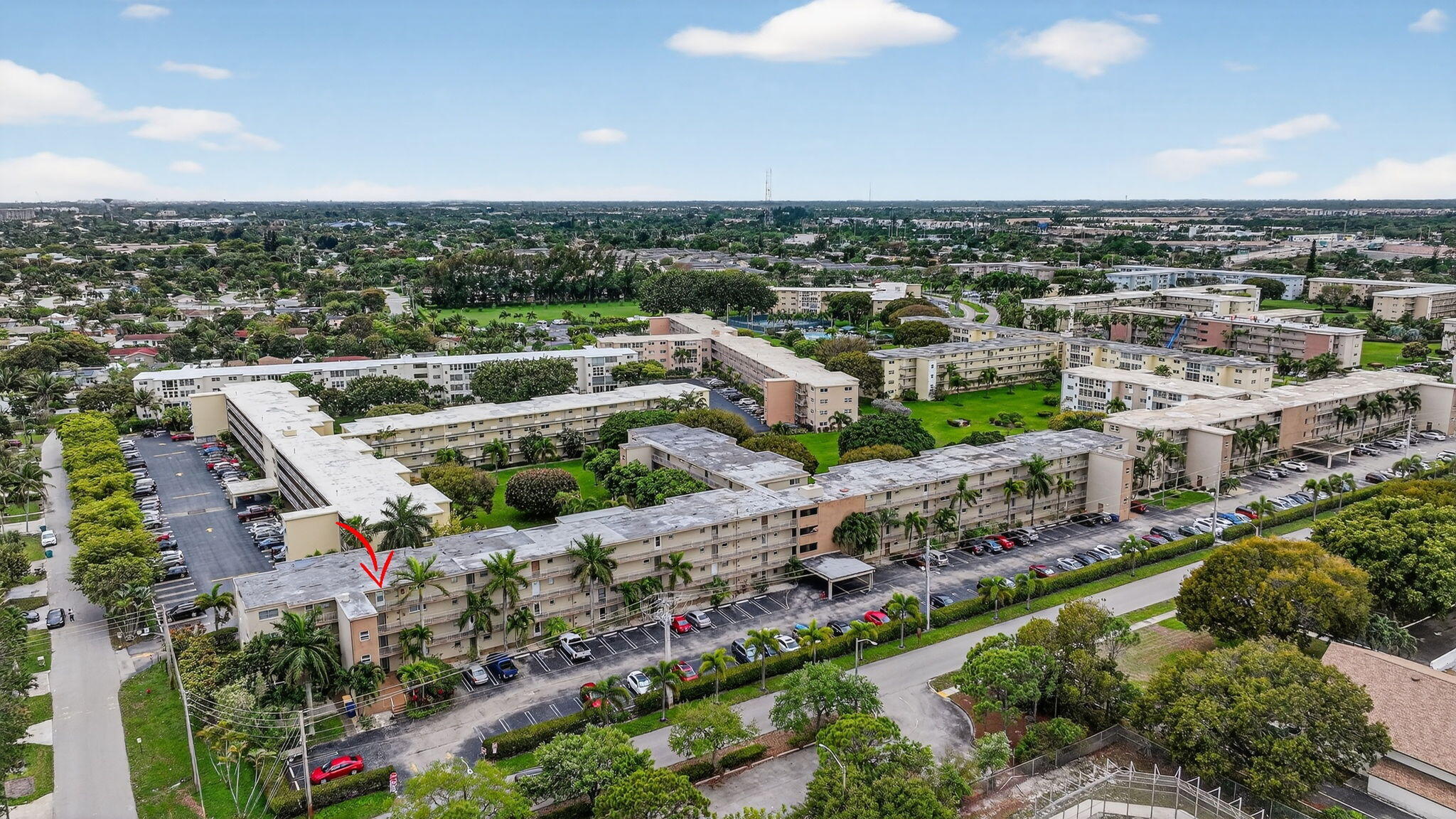 VILLAGE ROYALE FOREST GREEN CONDO - Residential