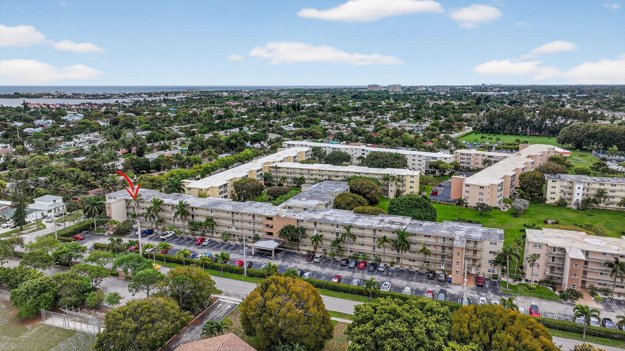 VILLAGE ROYALE FOREST GREEN CONDO - Residential