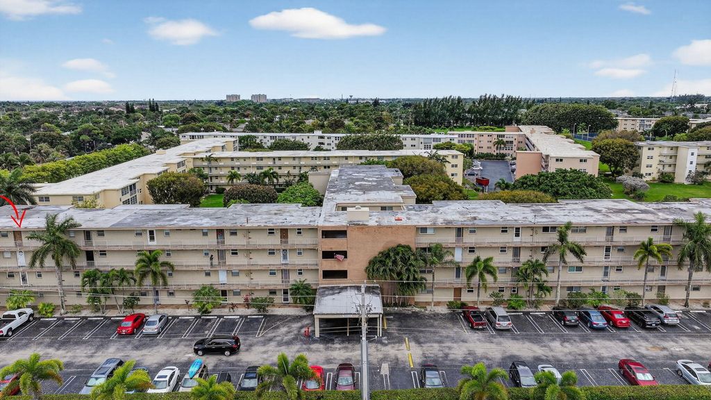 Photo of 330 NE 26th Avenue #4030, Boynton Beach, FL 33435 (MLS # B26005636)