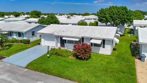 Tiny photo for 813 SW 5TH Court, Boynton Beach, FL 33426 (MLS # B26087913)