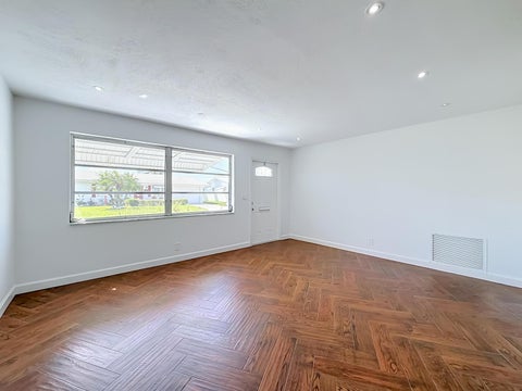 Tiny photo for 813 SW 5TH Court, Boynton Beach, FL 33426 (MLS # B26087913)