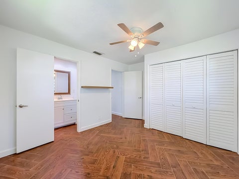 Tiny photo for 813 SW 5TH Court, Boynton Beach, FL 33426 (MLS # B26087913)