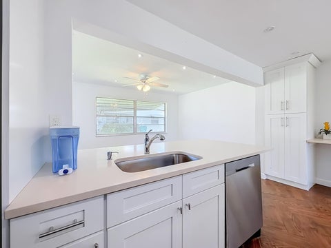 Tiny photo for 813 SW 5TH Court, Boynton Beach, FL 33426 (MLS # B26087913)