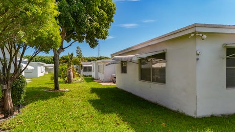 Tiny photo for 813 SW 5TH Court, Boynton Beach, FL 33426 (MLS # B26087913)
