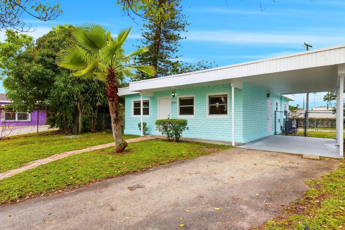 Palm View - Residential