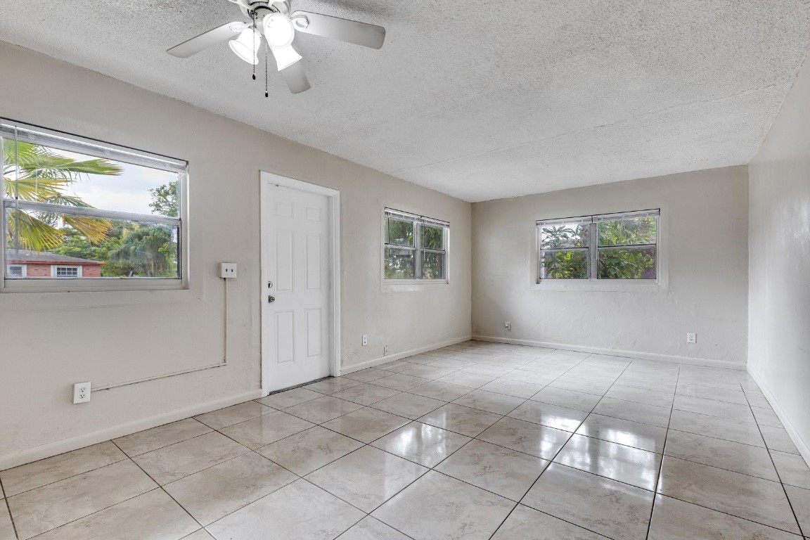 Palm View - Residential