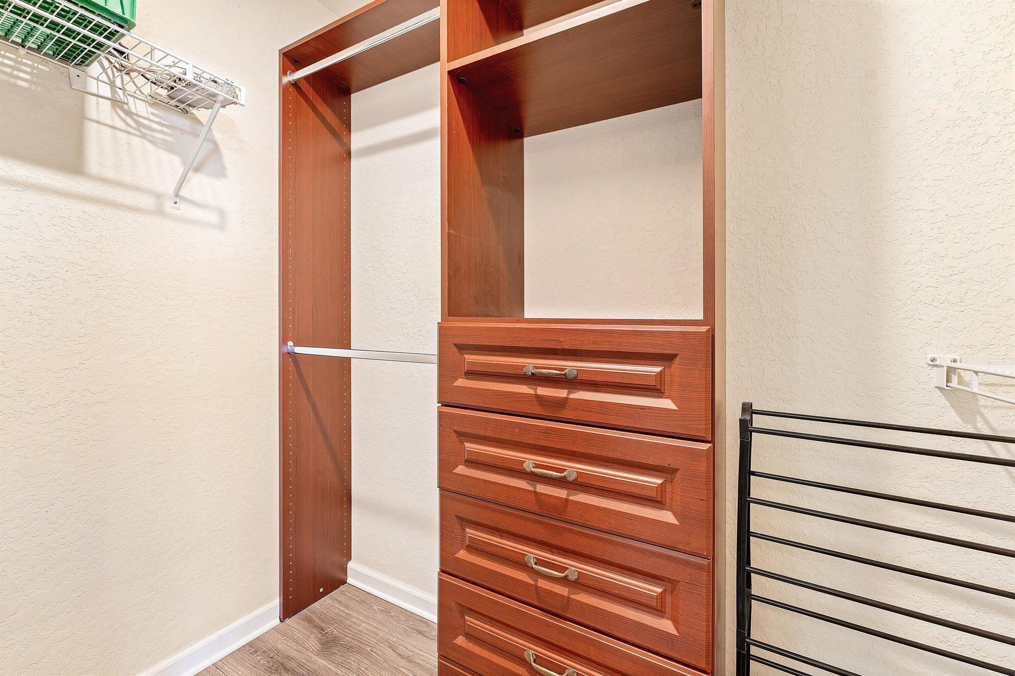 PARK PLACE AT THE LAKES - Residential