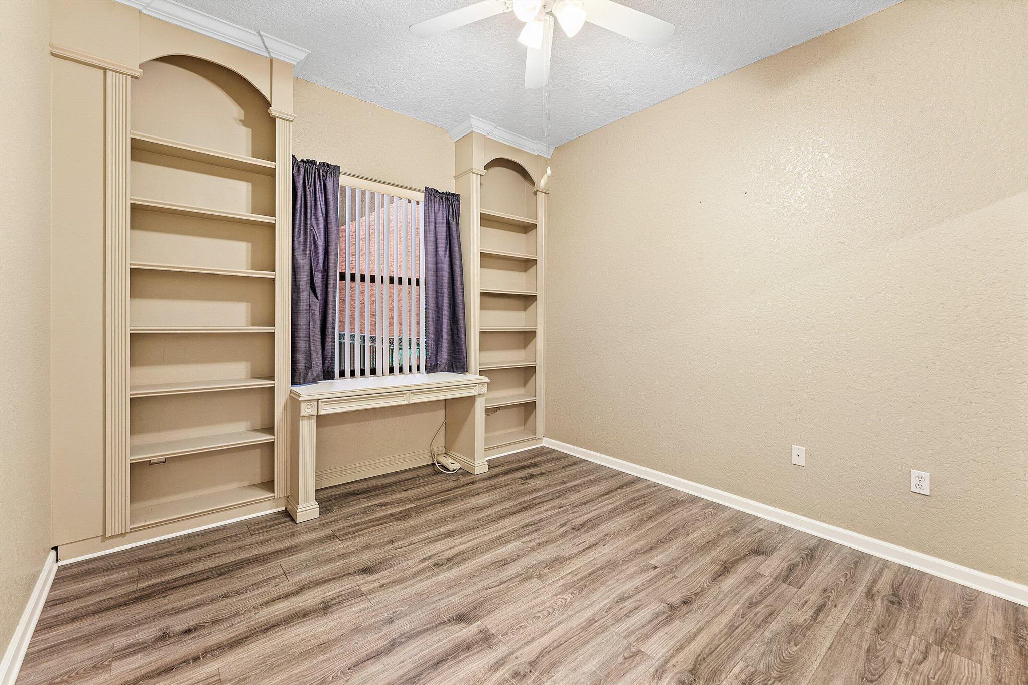 PARK PLACE AT THE LAKES - Residential