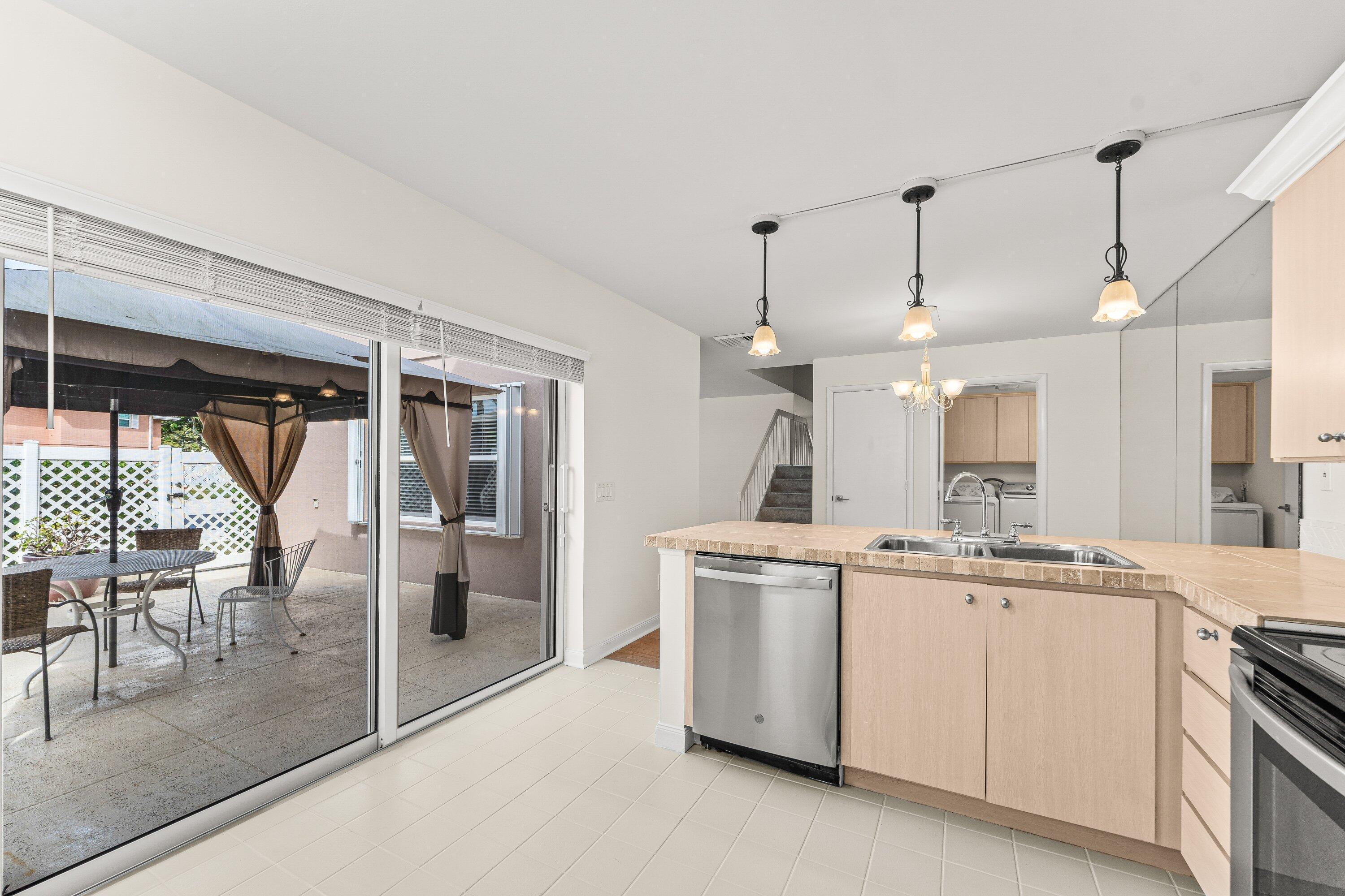 STAMFORD AT THE VILLAGES OF PALM BEACH L - Residential