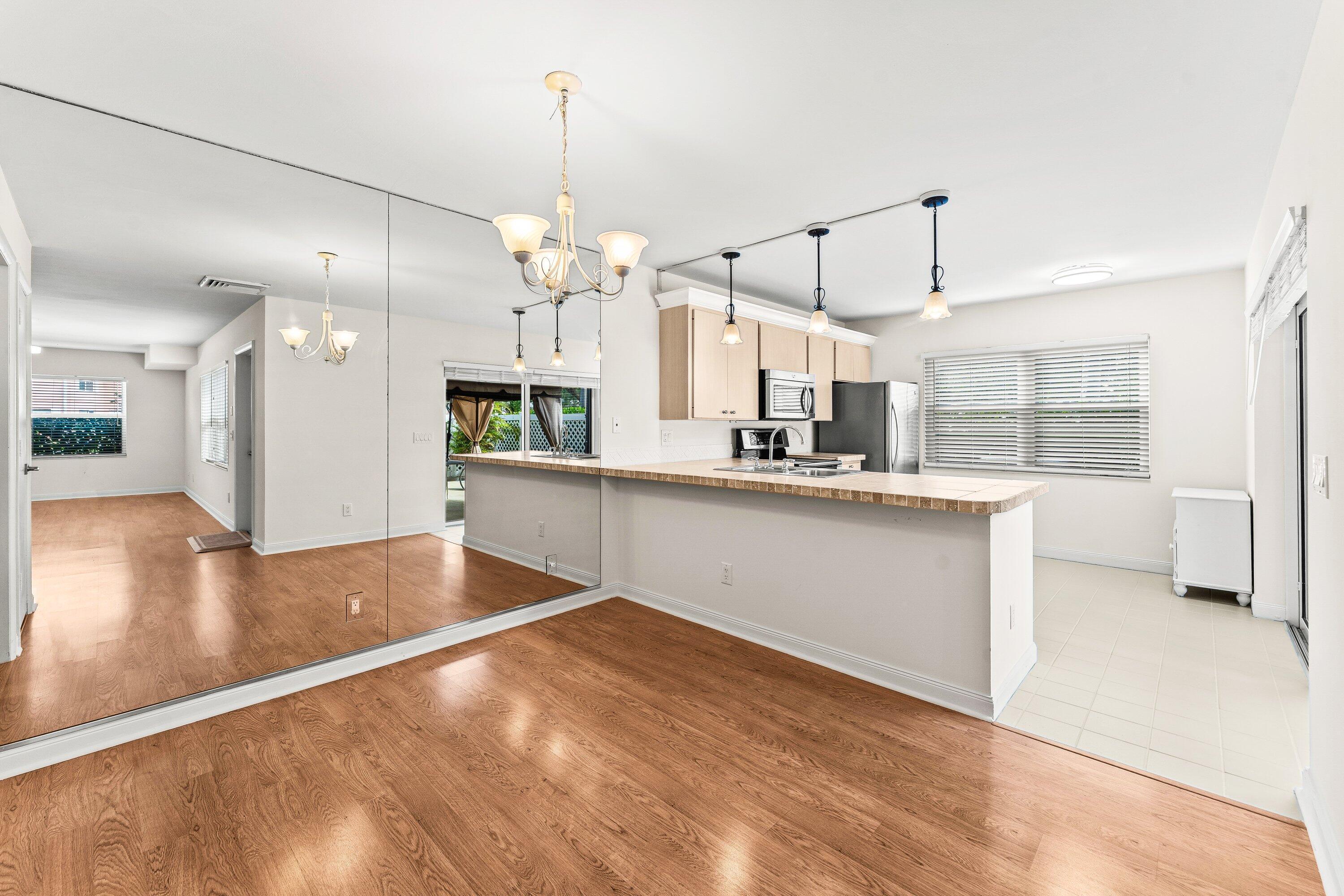 STAMFORD AT THE VILLAGES OF PALM BEACH L - Residential