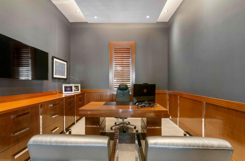 HIDDEN KEY - Residential