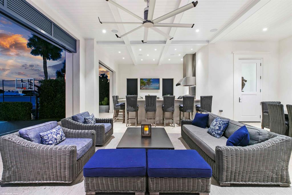 HIDDEN KEY - Residential