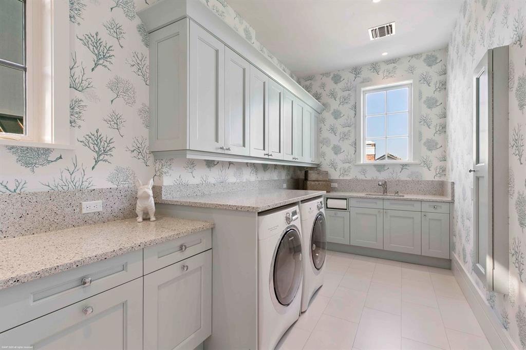 HIDDEN KEY - Residential