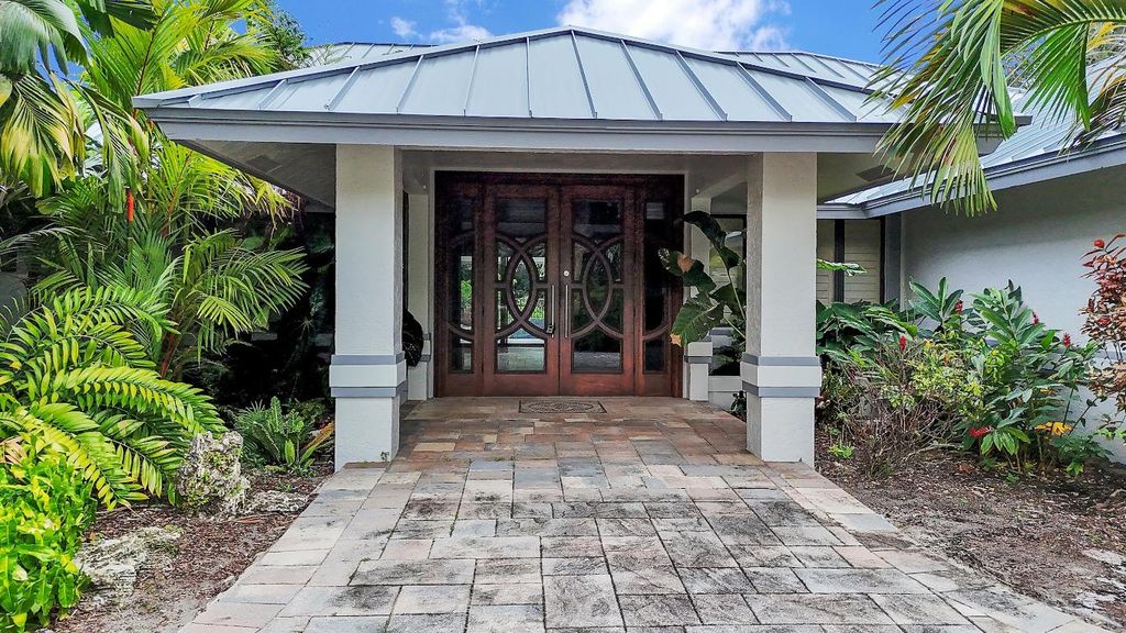 Photo of 10286 Saint Andrews Road, Boynton Beach, FL 33436 (MLS # R11146155)