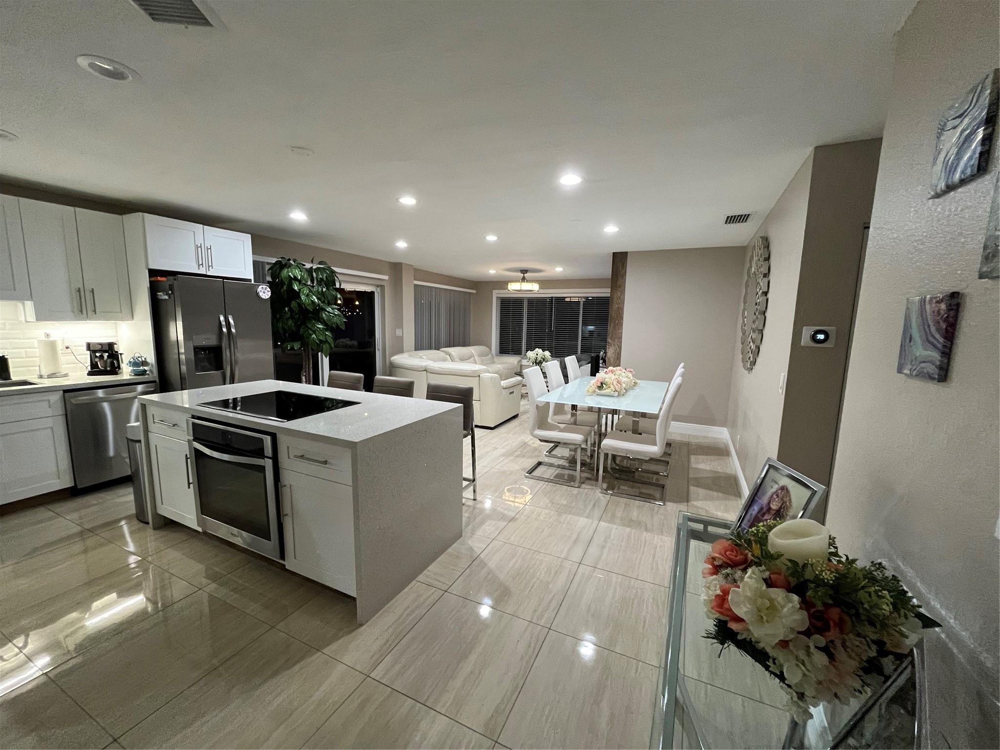 PALM SPRINGS VILLAGE 5 - Residential
