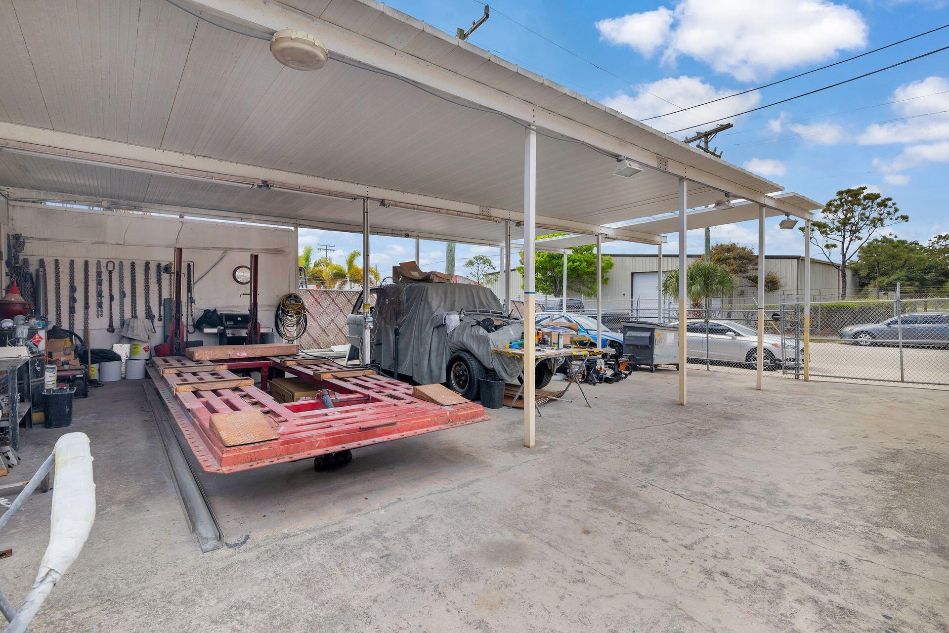 TUXEDO PARK - Commercial Sale