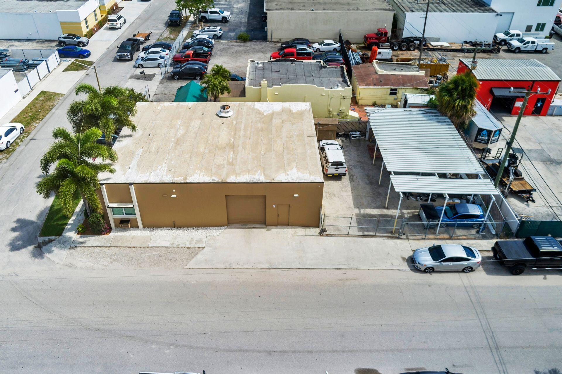 TUXEDO PARK - Commercial Sale