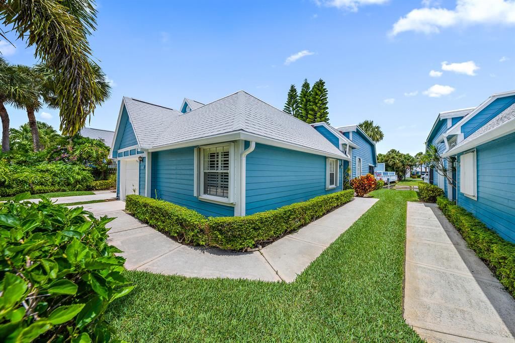 Photo of 1001 Ocean Dunes Circle, Jupiter, FL 33477 (MLS # R10802532)
