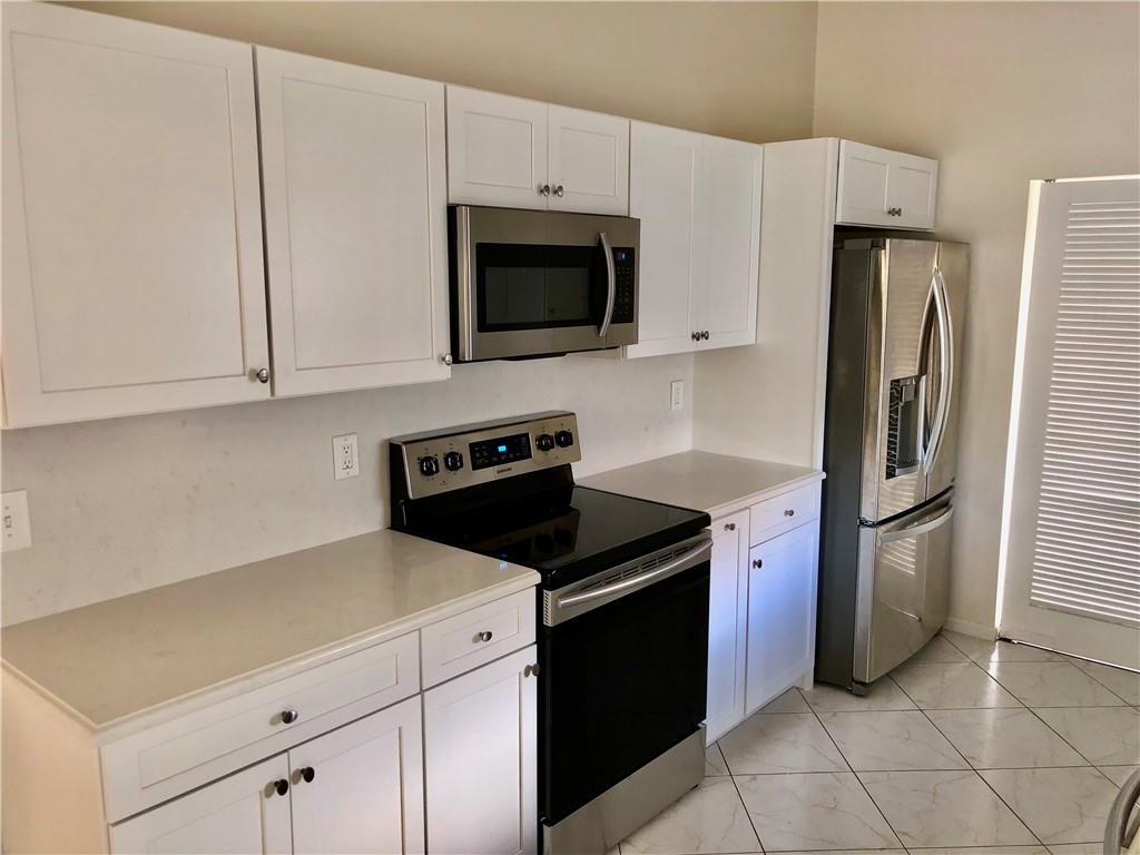 L Ambiance Via Verde - Residential Lease