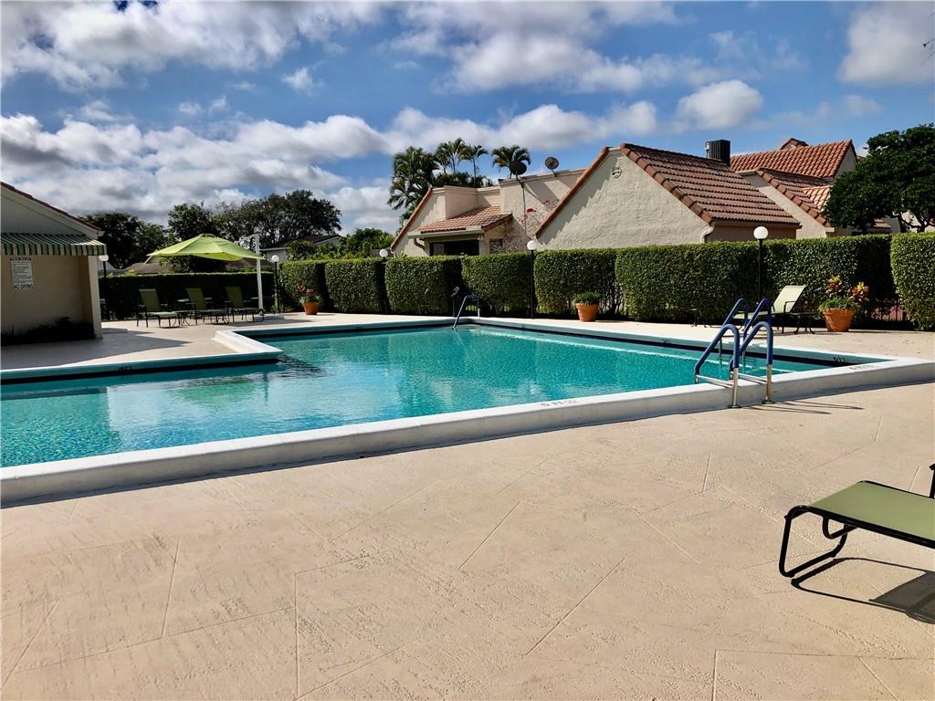 L Ambiance Via Verde - Residential Lease