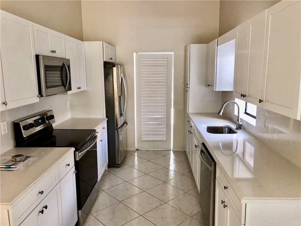 L Ambiance Via Verde - Residential Lease