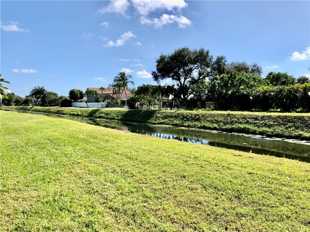 L Ambiance Via Verde - Residential Lease