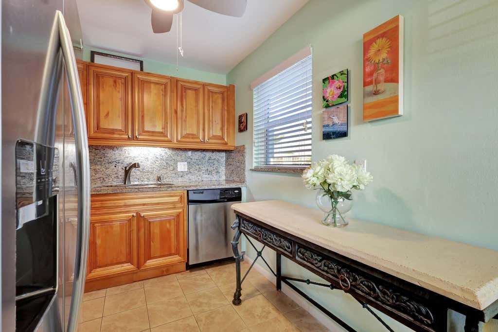 Photo of 61 Berkshire C, West Palm Beach, FL 33417 (MLS # R10942074)