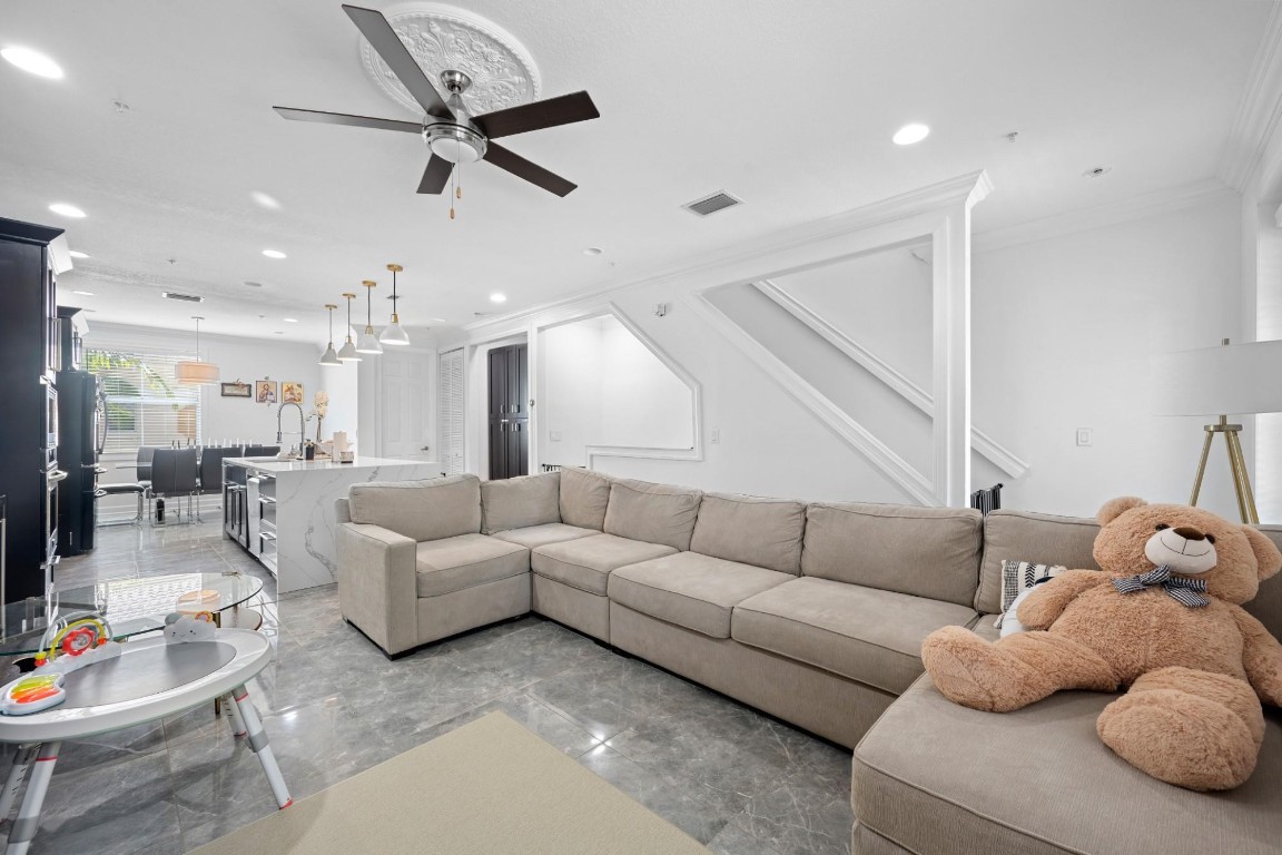 3909 Monarch Lane 3909