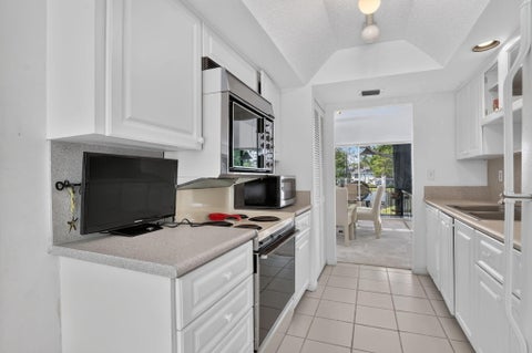 Tiny photo for 6800 Willow Wood Drive #906, Boca Raton, FL 33434 (MLS # B26089747)