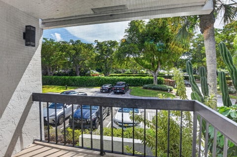 Tiny photo for 6800 Willow Wood Drive #906, Boca Raton, FL 33434 (MLS # B26089747)