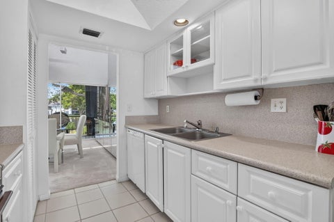 Tiny photo for 6800 Willow Wood Drive #906, Boca Raton, FL 33434 (MLS # B26089747)